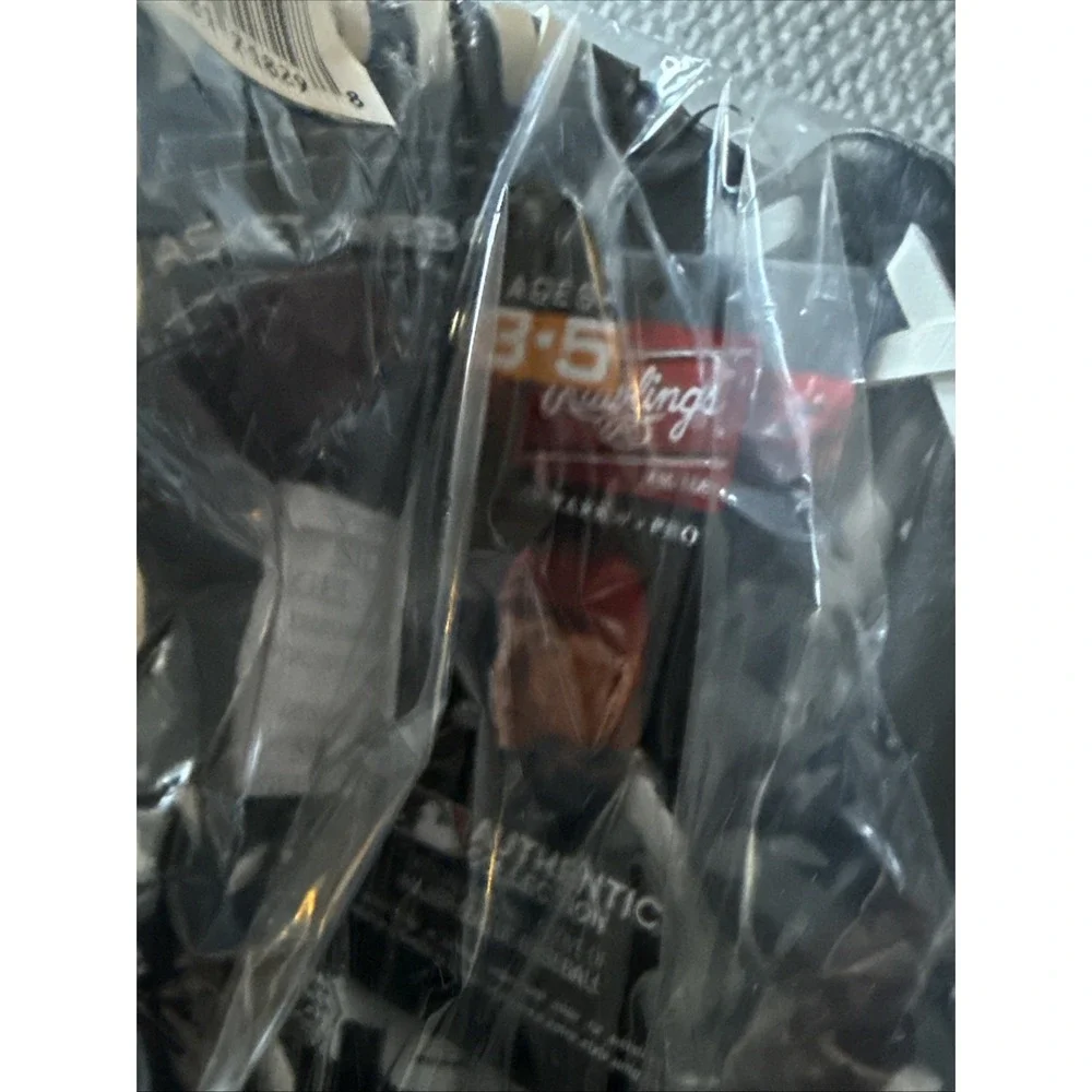 Rawlings REM91BF Youth T Ball Glove Baseball Softball Ages 3 - 5 NEW RHT Trout‎
